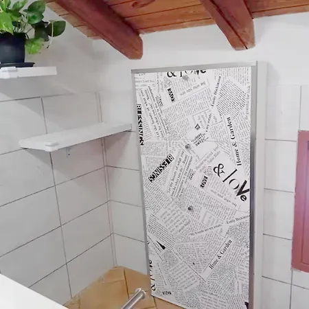 Casa Happy - La Mansarda Del Sorriso Con Parcheggio Privato A Valcorrente