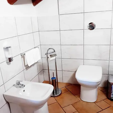 Casa Happy - La Mansarda Del Sorriso Con Parcheggio Privato A Valcorrente