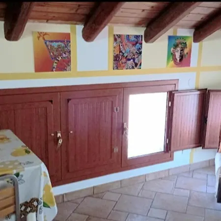 Apartament Casa Happy - La Mansarda Del Sorriso Con Parcheggio Privato A Valcorrente Belpasso
