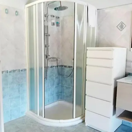 Apartament Casa Happy - La Mansarda Del Sorriso Con Parcheggio Privato A Valcorrente